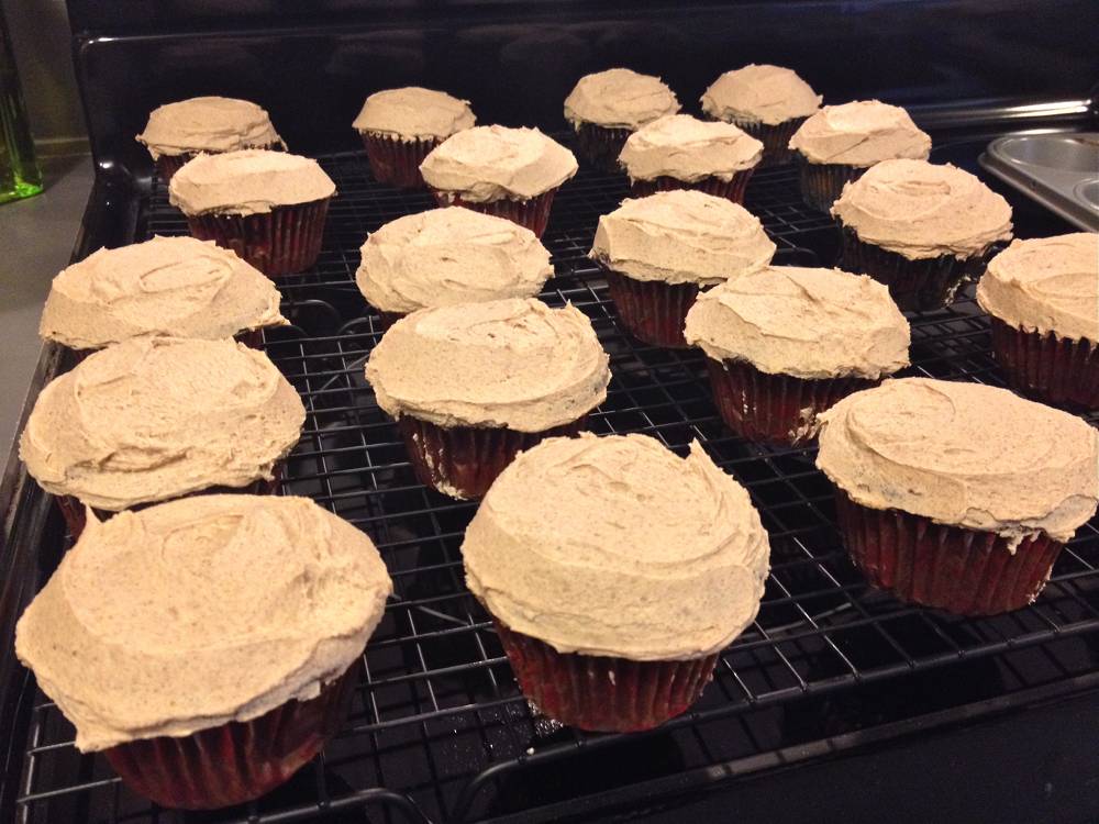 Cinnamon Buttercream Frosted Cupcakes